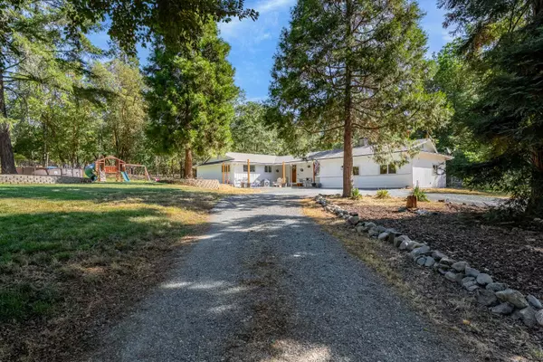 Grants Pass, OR 97526,715 Timber LN