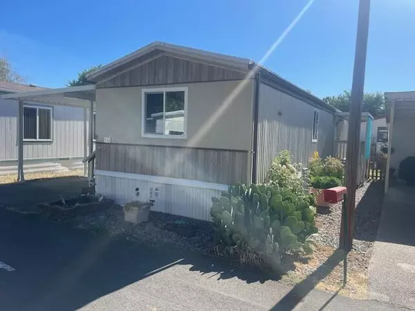 Grants Pass, OR 97526,432 Ashwood DR