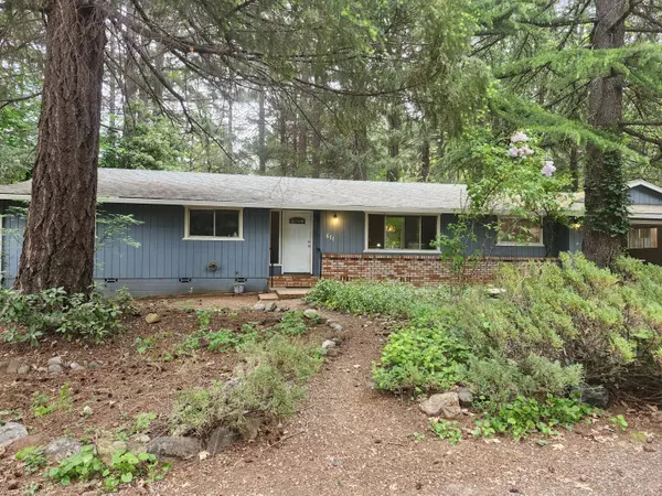 Cave Junction, OR 97523,611 Junction AVE