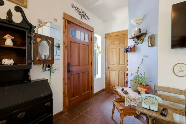 Bend, OR 97702,196 Windance CT