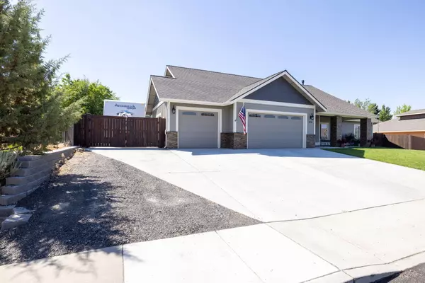 Redmond, OR 97756,3776 Wickiup PL