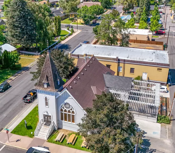 641 Cascade AVE, Redmond, OR 97756