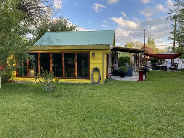 Klamath Falls, OR 97603,4429 Shasta WAY