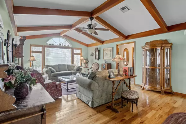 Grants Pass, OR 97526,325 Templin AVE