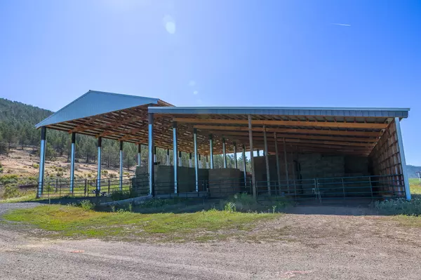 Dairy, OR 97625,17025 Mitchell RD