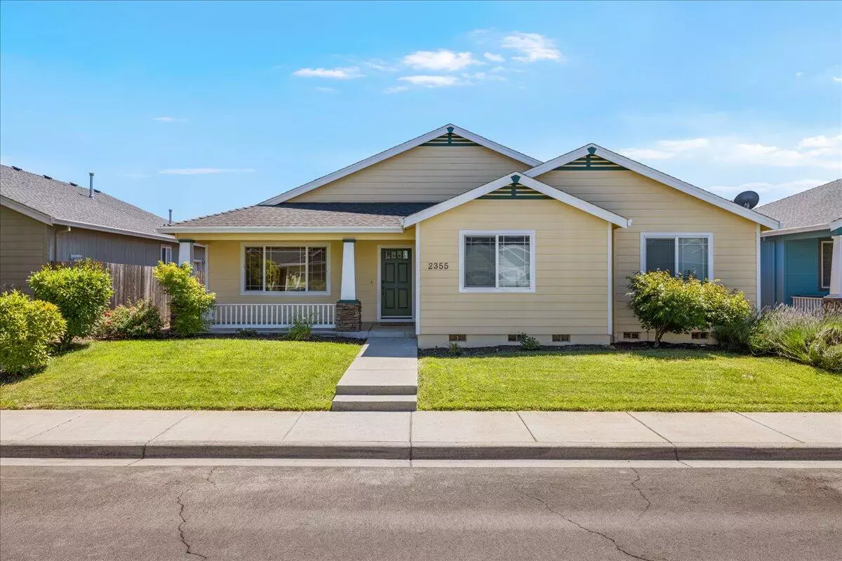 Medford, OR 97501,2355 Kamerin LN