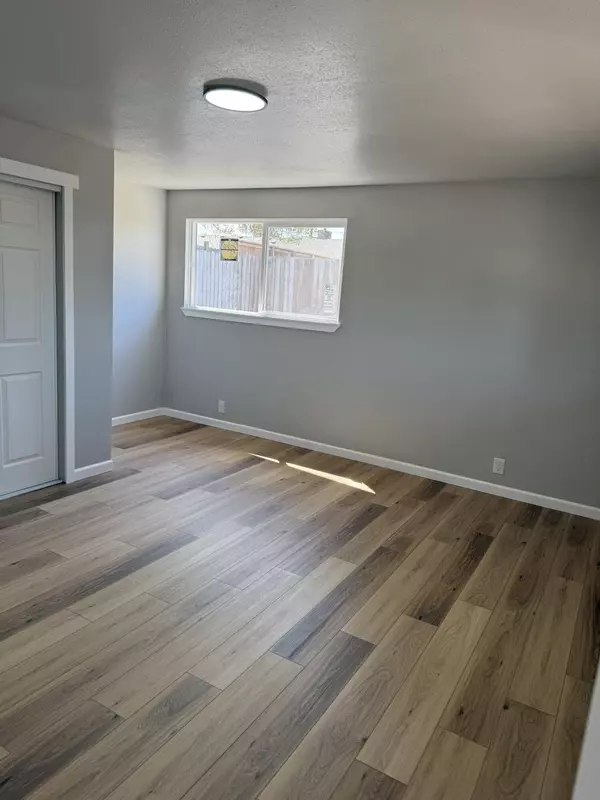 Madras, OR 97741,213 H ST