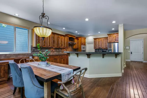 Bend, OR 97702,20548 Jacklight LN