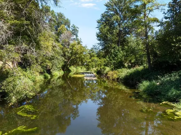 Rogue River, OR 97537,643 Covered Bridge RD