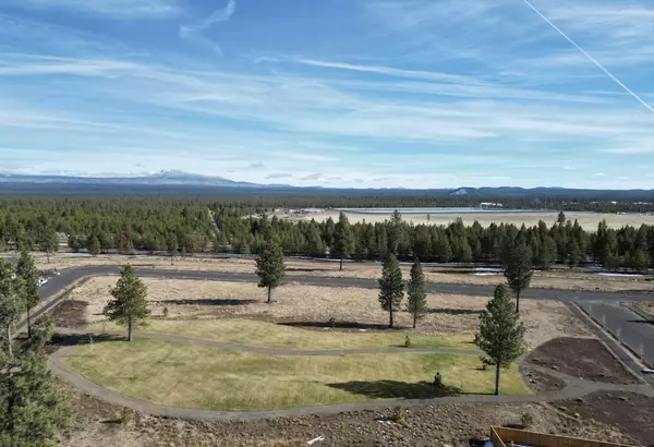 La Pine, OR 97739,51787 Morning Pine DR #136