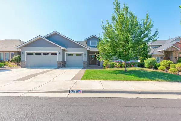 Eagle Point, OR 97524,988 Pumpkin Ridge