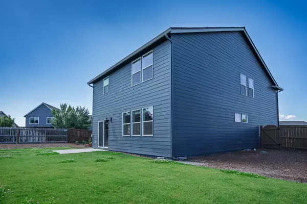 Klamath Falls, OR 97603,3829 Pointer DR