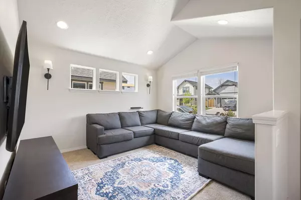 Redmond, OR 97756,2542 Teak PL