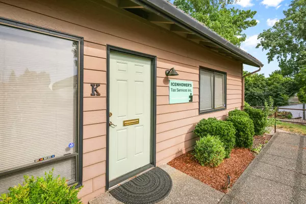 Medford, OR 97504,1762 McAndrews RD