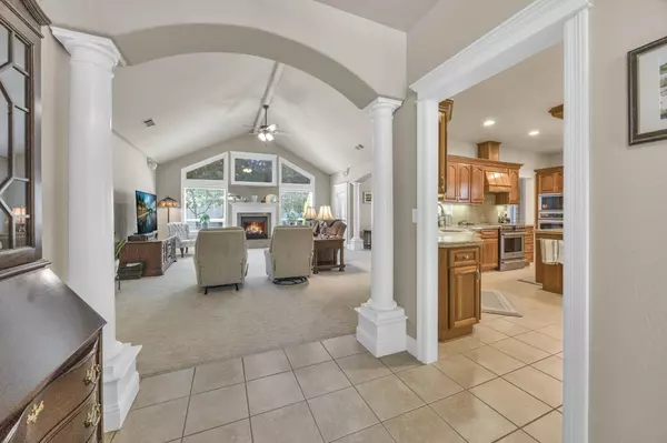 Eagle Point, OR 97524,362 Leandra LN