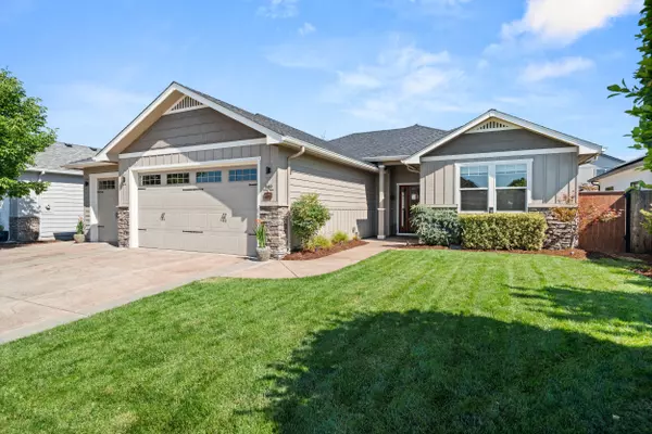 Eagle Point, OR 97524,949 Arrowhead TRL