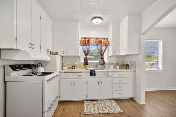 Rogue River, OR 97537,213 Arbor ST ##A & B