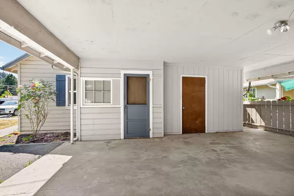 Rogue River, OR 97537,213 Arbor ST ##A & B