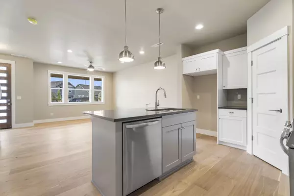 Redmond, OR 97756,3965 Coyote AVE #Lot 155