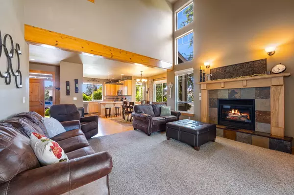 Redmond, OR 97756,2910 Canyon DR