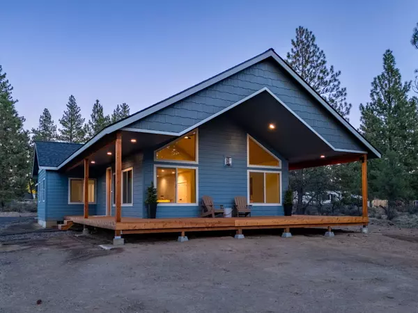 Bend, OR 97702,60340 Hiawatha LN