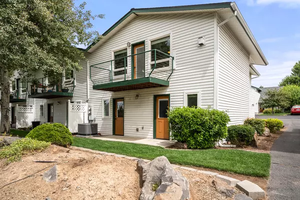 Redmond, OR 97756,438 19th ST #UNIT 62