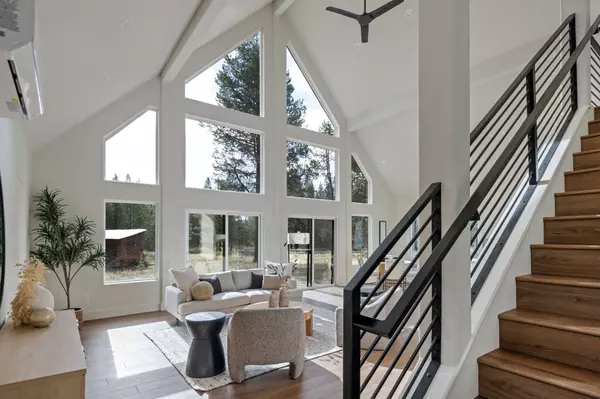 La Pine, OR 97739,52200 Polar RD