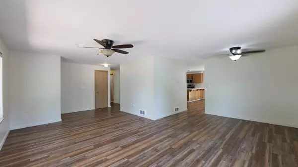 Shady Cove, OR 97539,20 Laurel DR