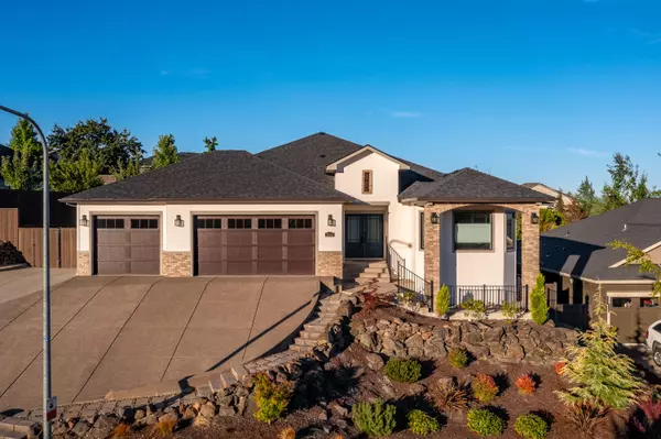 Medford, OR 97504,3656 Camina DR