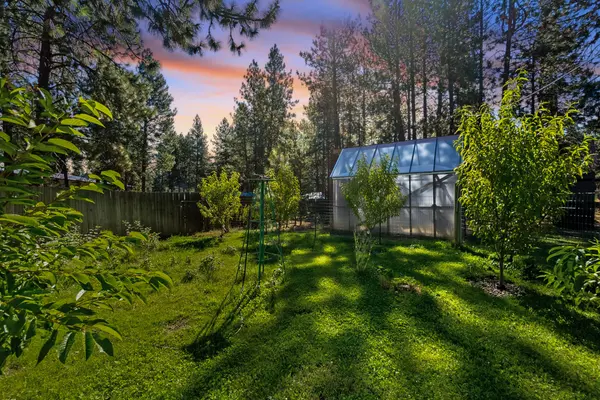 Bend, OR 97702,19275 Cherokee RD