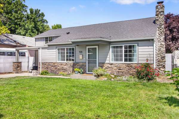 926 Murray AVE, Medford, OR 97501