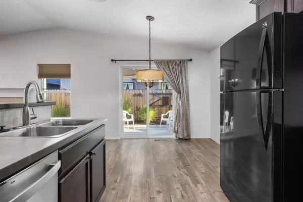 Bend, OR 97702,21184 Darnel AVE