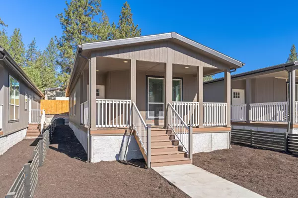 Bend, OR 97702,19982 Cinder LN