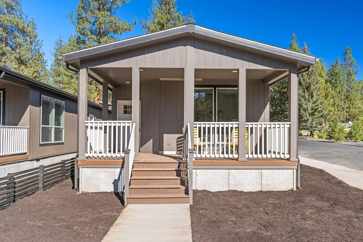 Bend, OR 97702,19986 Cinder LN