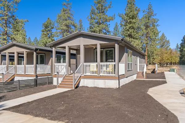 Bend, OR 97702,19986 Cinder LN