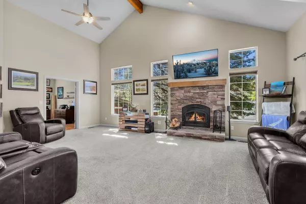 Bend, OR 97702,988 Sunwood CT
