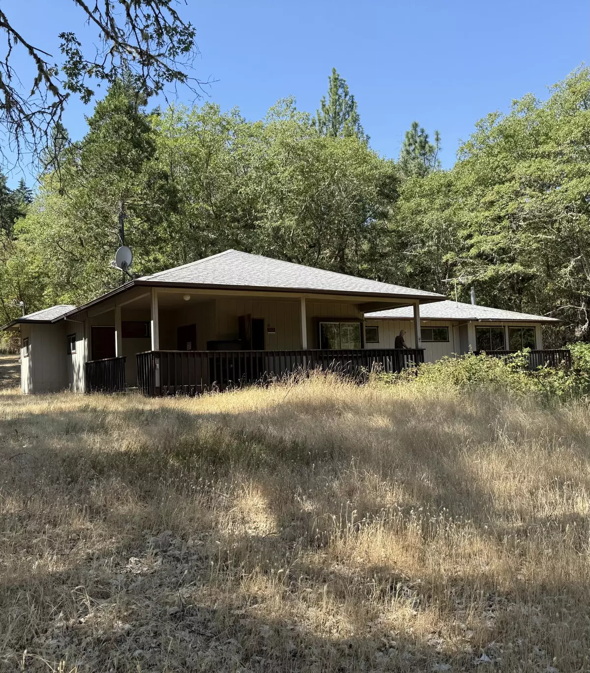 Grants Pass, OR 97527,422 Sleepy Hollow LOOP