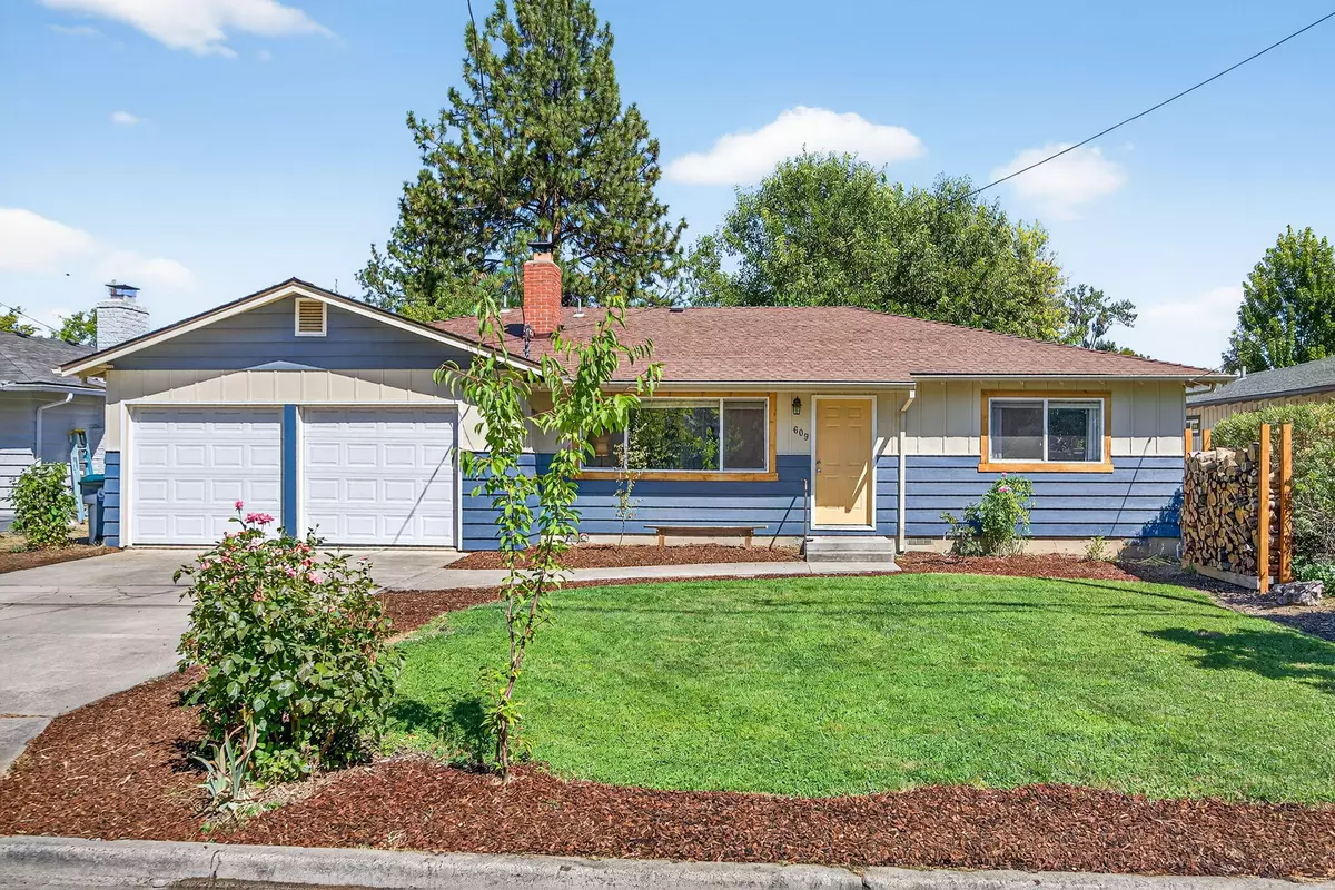 Medford, OR 97504,609 Carrington AVE