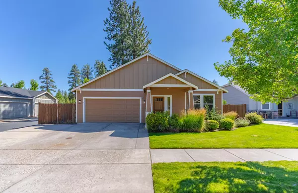 1609 Carson AVE, Sisters, OR 97759