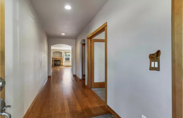 Sisters, OR 97759,1609 Carson AVE