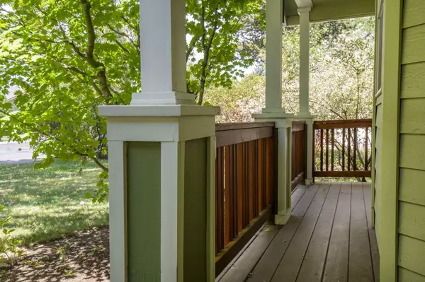 Bend, OR 97702,527 Forest Grove DR