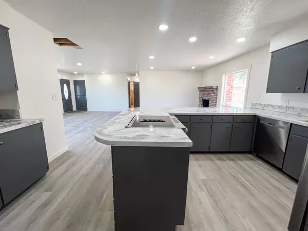 Canyon City, OR 97820,328 Edgewood DR