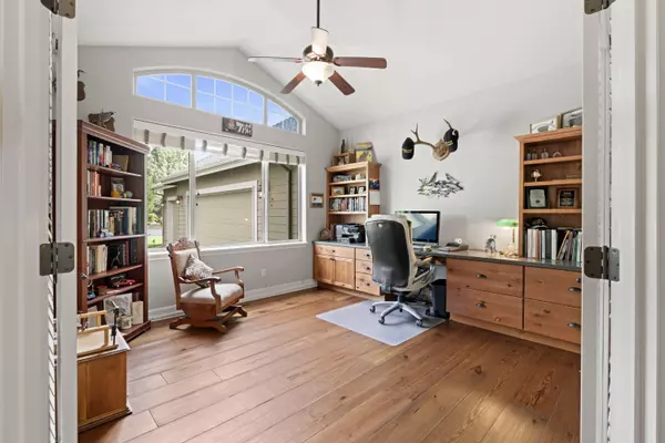 Redmond, OR 97756,909 Willet LN