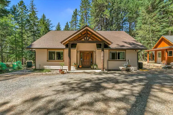 785 Crow RD, Merlin, OR 97532