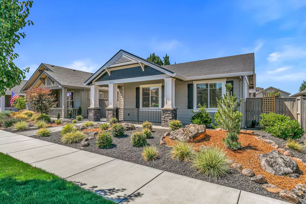 Medford, OR 97504,560 Canterwood DR