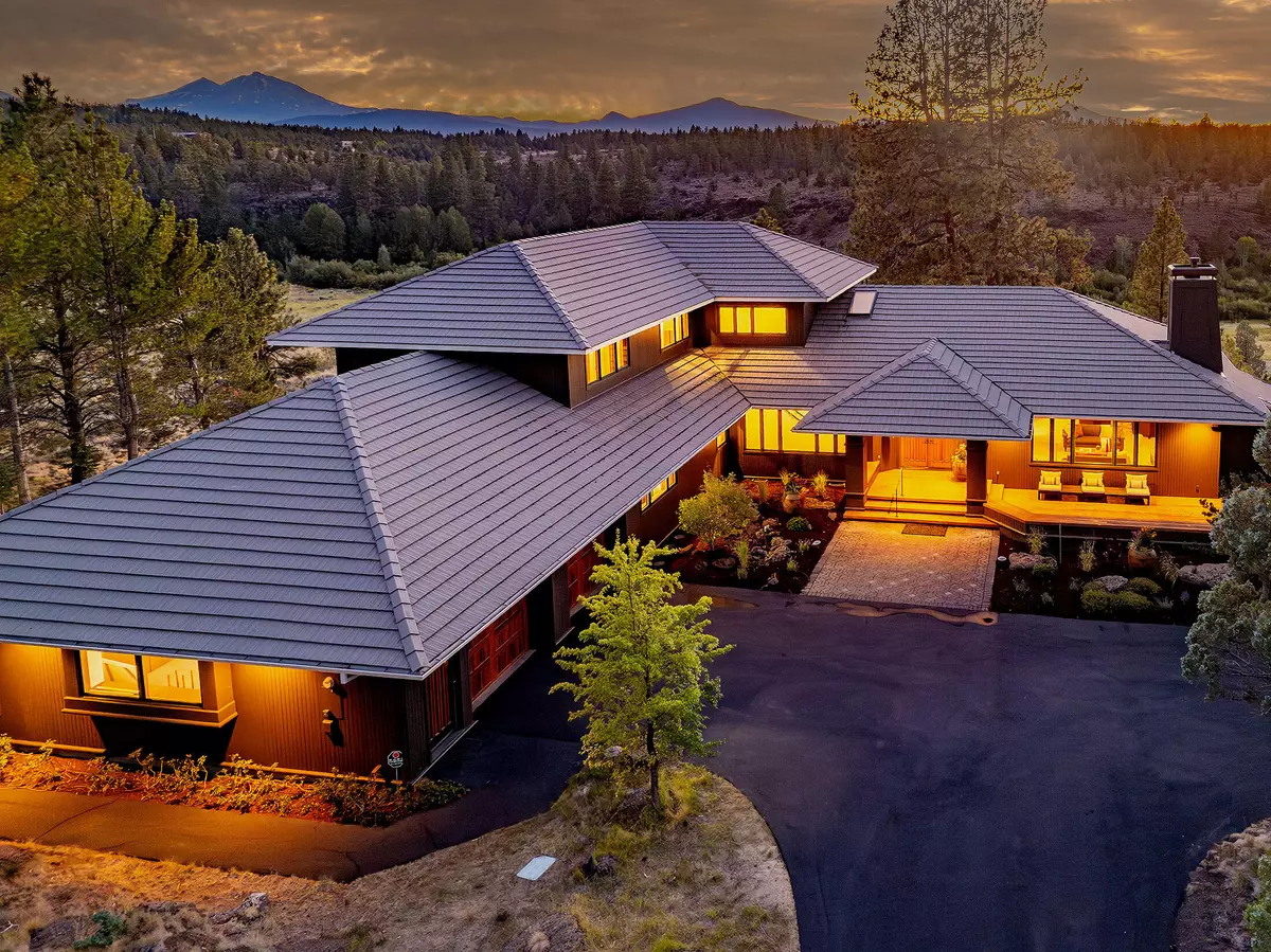 Sisters, OR 97759,69305 Hawksflight DR