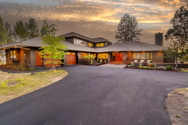 Sisters, OR 97759,69305 Hawksflight DR