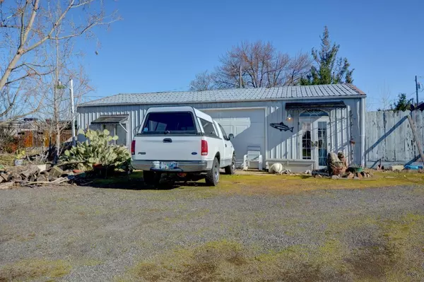 Medford, OR 97502,6915 Kershaw RD