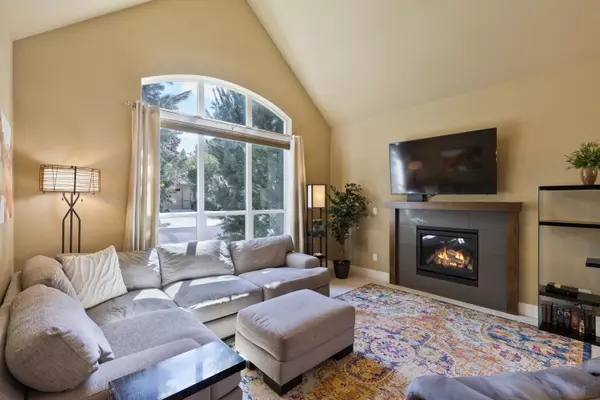 Bend, OR 97702,20030 Millcrest PL