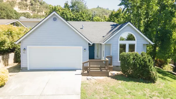 831 Piedmont AVE, Grants Pass, OR 97526